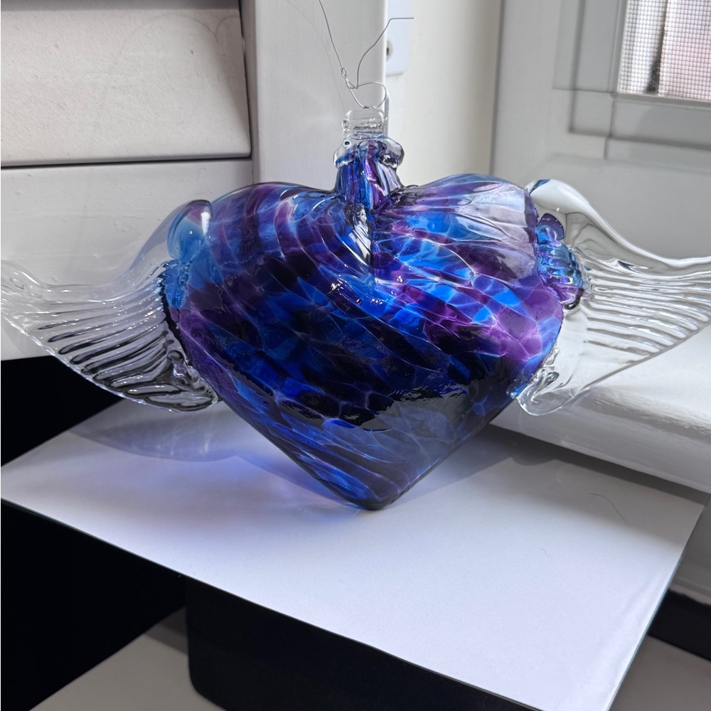 ⚡️✨ Hand-Blown Winged Heart Art Glass Sculpture — Blue & Purple Elegance ✨⚡️